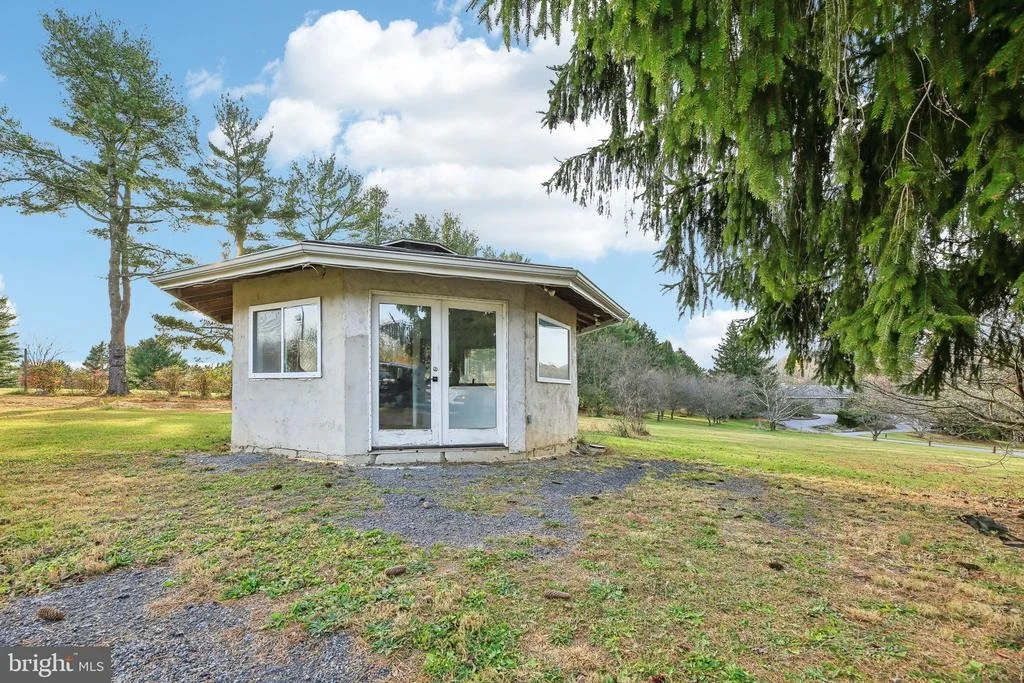 Photo of 1170 RIDGE RD