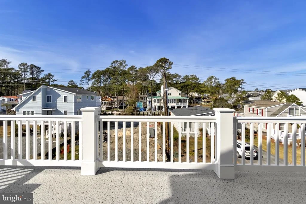 Photo of 662 TINGLE AVENUE
