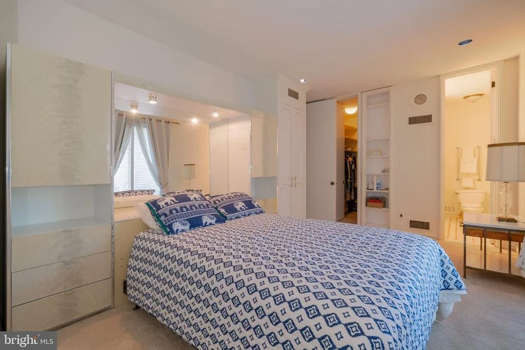Photo of 3201 PAULINE DRIVE