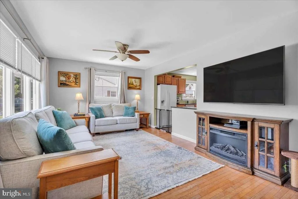 Photo of 15 RADNOR BOULEVARD