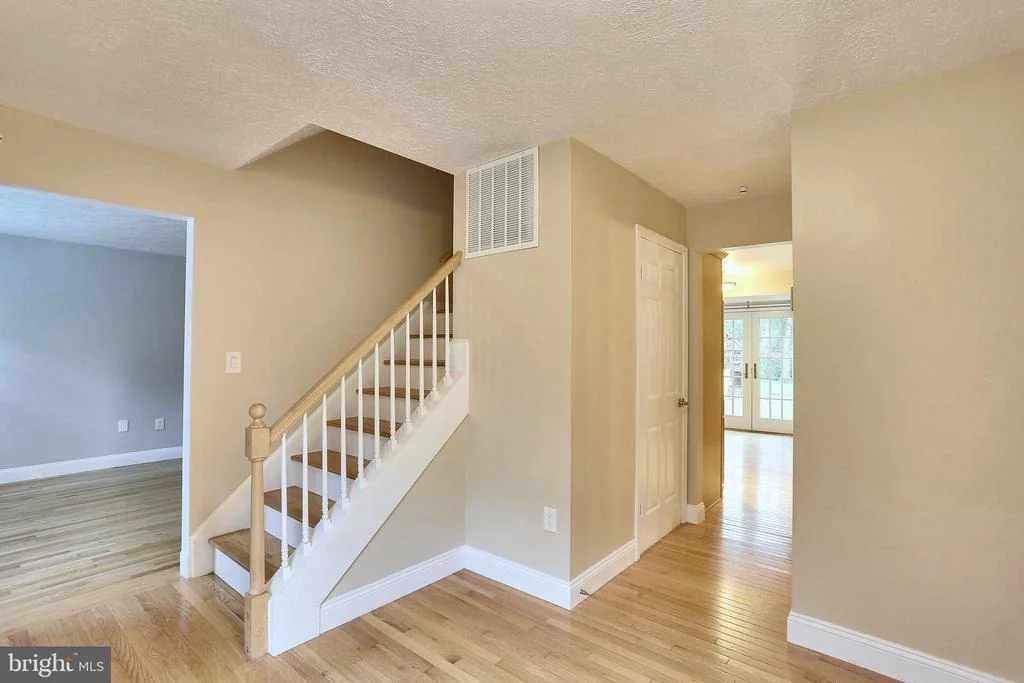 Photo of 15209 DONNA DRIVE