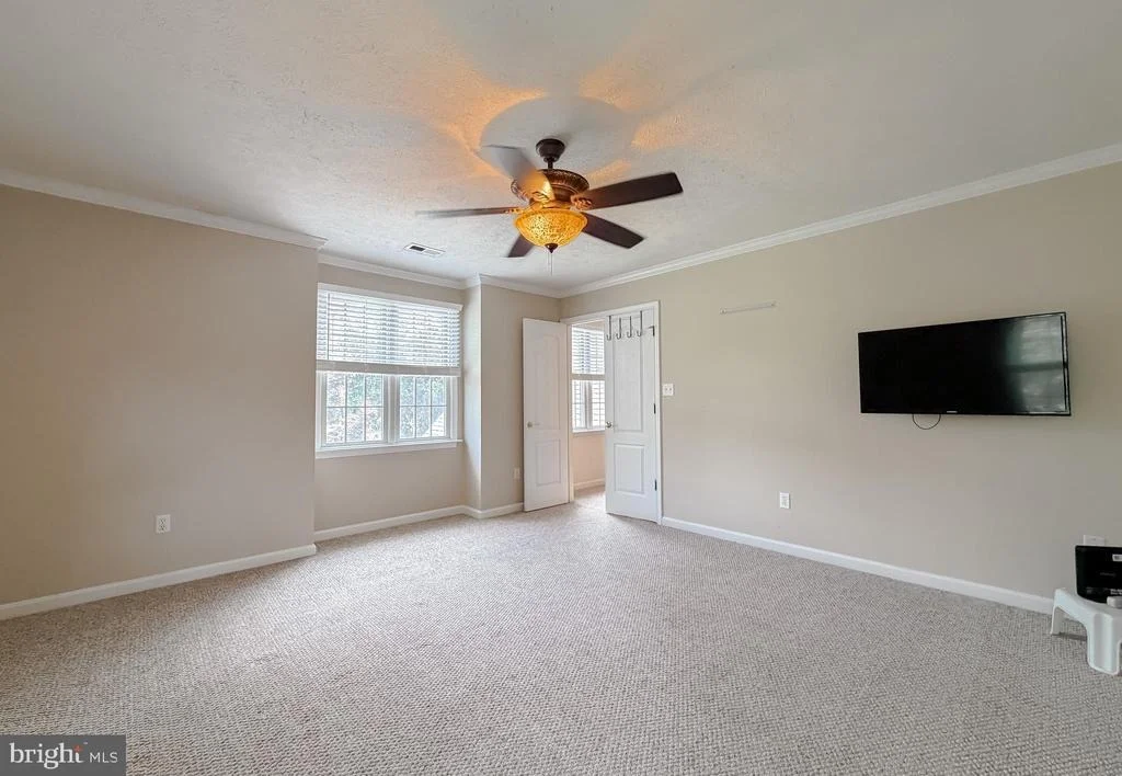Photo of 40777 CENTER 40 CIRCLE