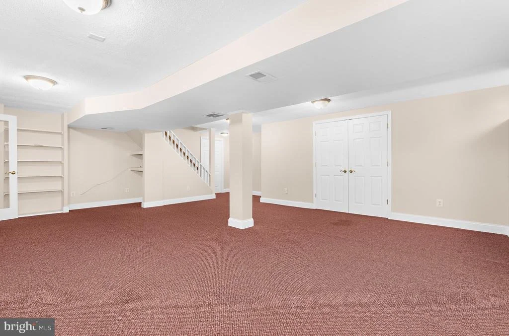 Photo of 668 WHITE SWAN DRIVE
