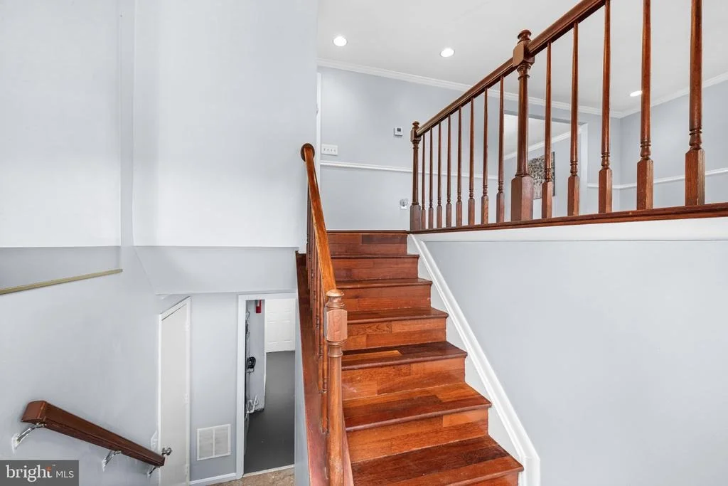Photo of 6104 BROADWICK COURT