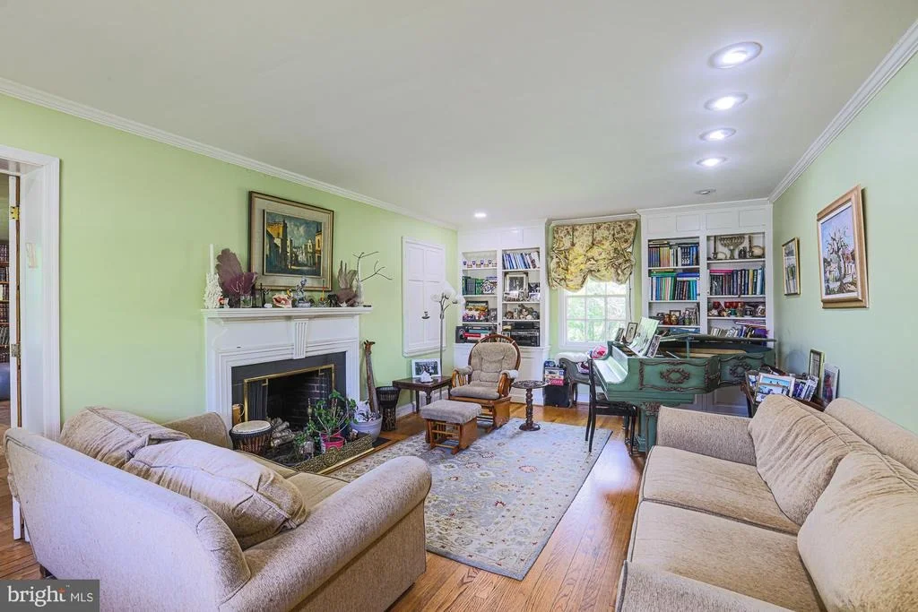 Photo of 3310 LABYRINTH ROAD