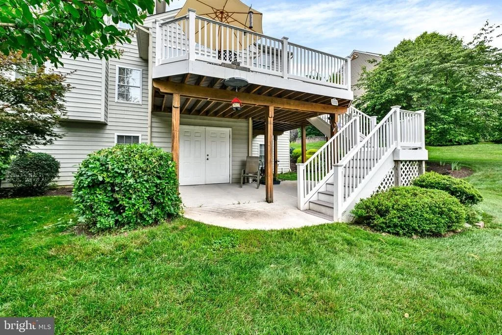 Photo of 2003 FALLSTON VALLEY DRIVE