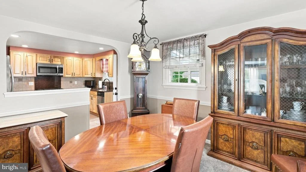 Photo of 424 EVANS AVENUE