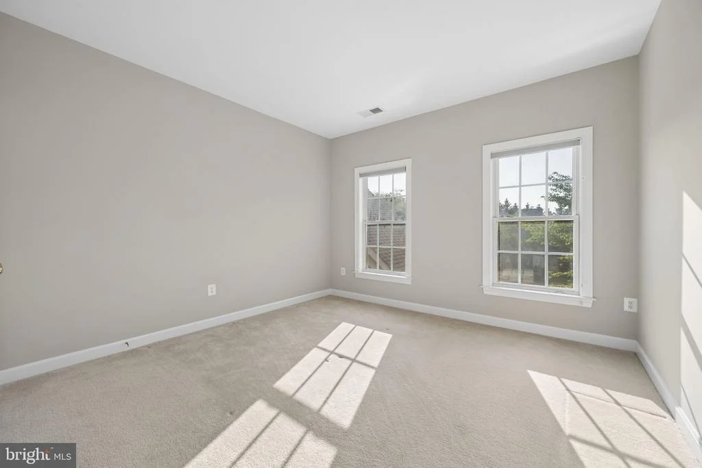 Photo of 3830 GLEN EAGLES DRIVE