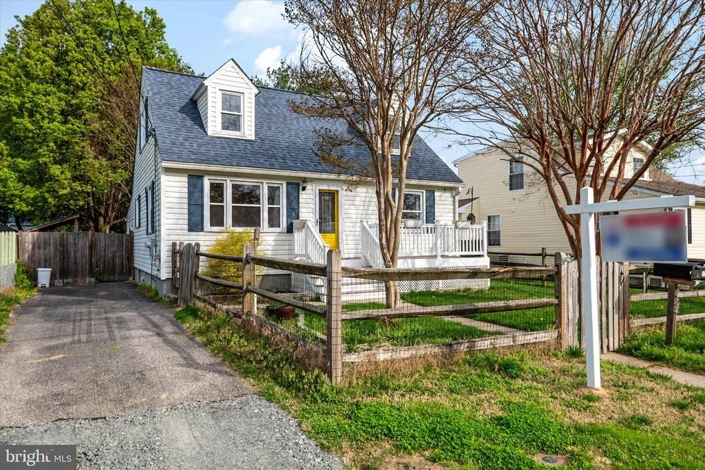 Photo of 234 MEADOW ROAD