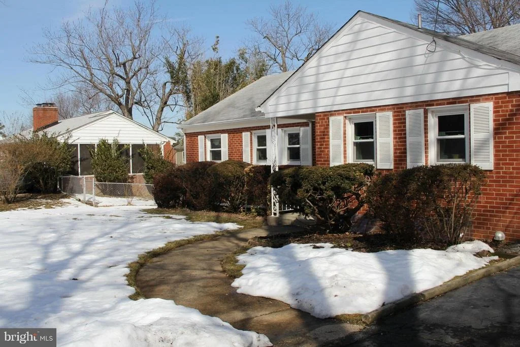 Photo of 6514 FAIRLAWN DRIVE