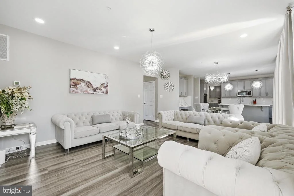 Photo of 23324 LINDSAY DRIVE