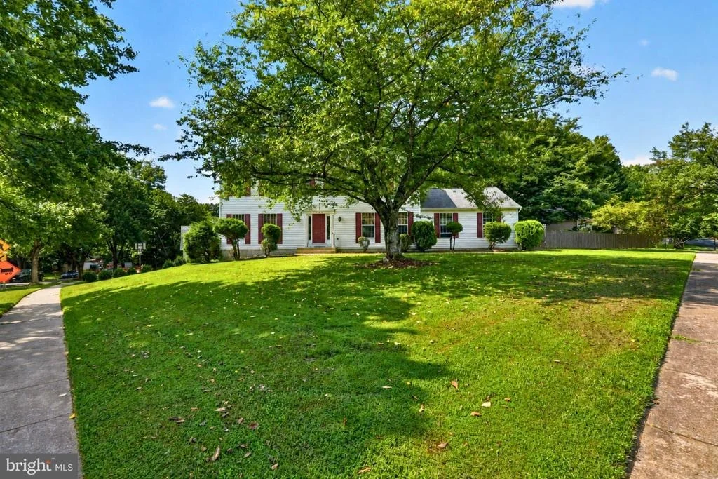 Photo of 19319 PLUMMER DRIVE