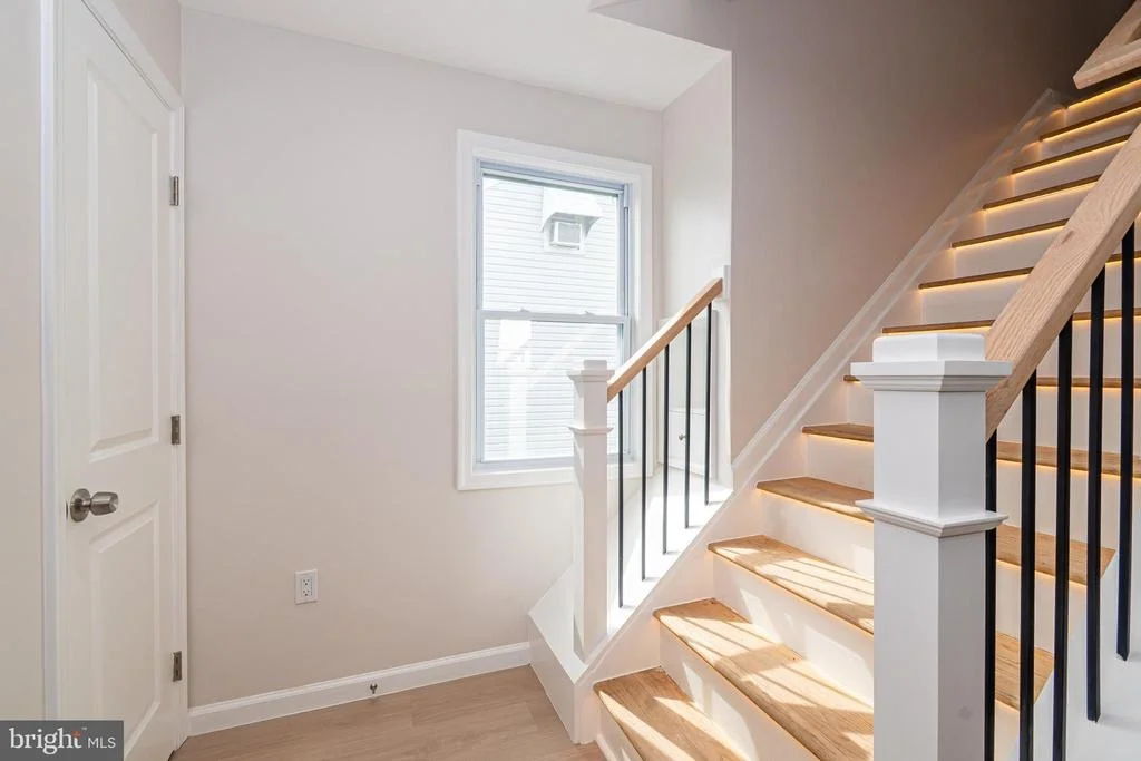 Photo of 1219 N POINT ROAD