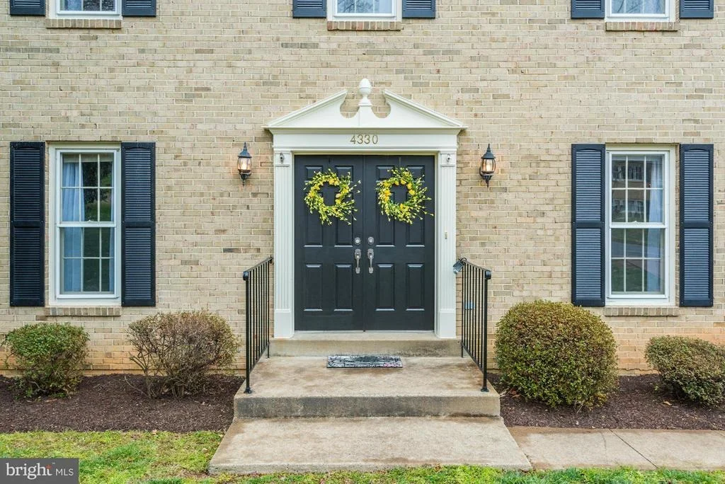Photo of 4330 FALLSTONE PLACE