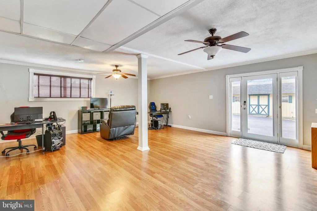 Photo of 19510 THOMAS DRIVE