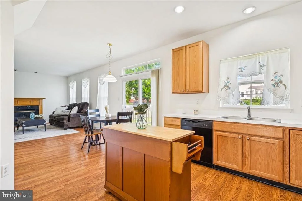 Photo of 5180 BOSCOMBE COURT