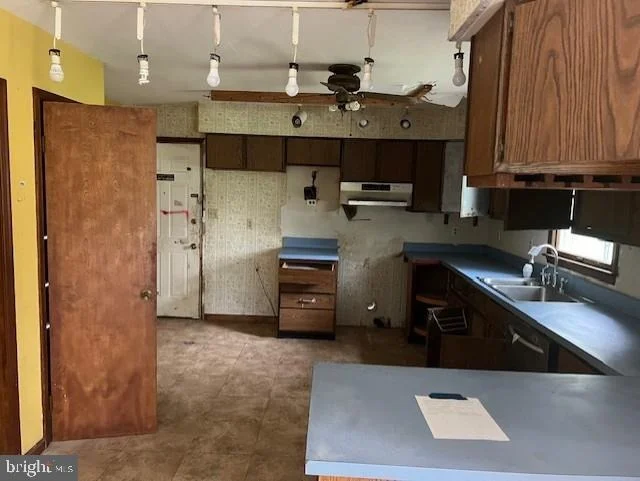 Photo of 12233 LINE ROAD