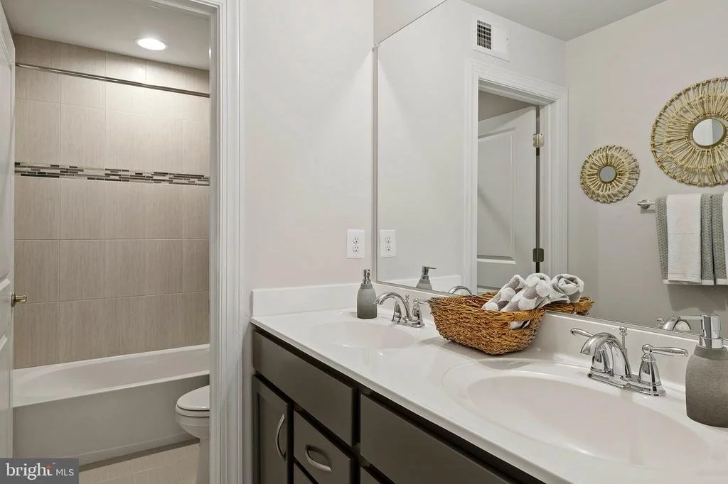 Photo of 10417 LESLIE DRIVE