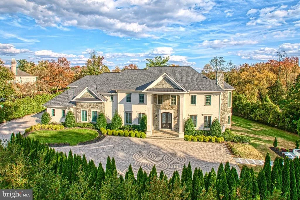 Photo of 1181 BALLANTRAE LANE