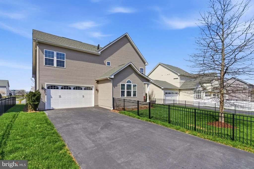 Photo of 4709 PULLER DRIVE