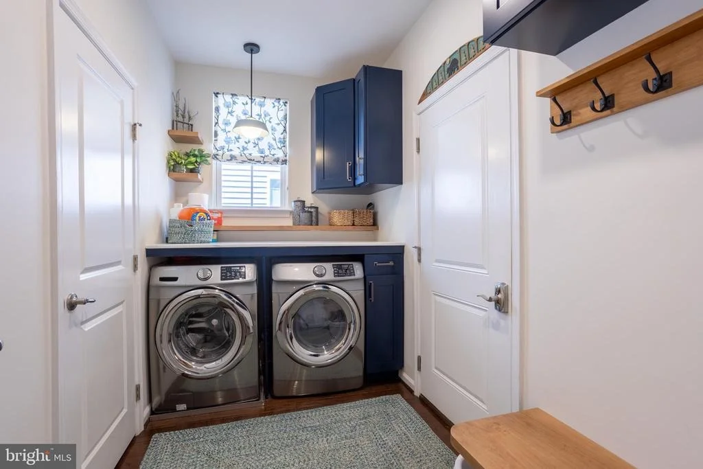 Photo of 6486 PARK FOREST CIRCLE