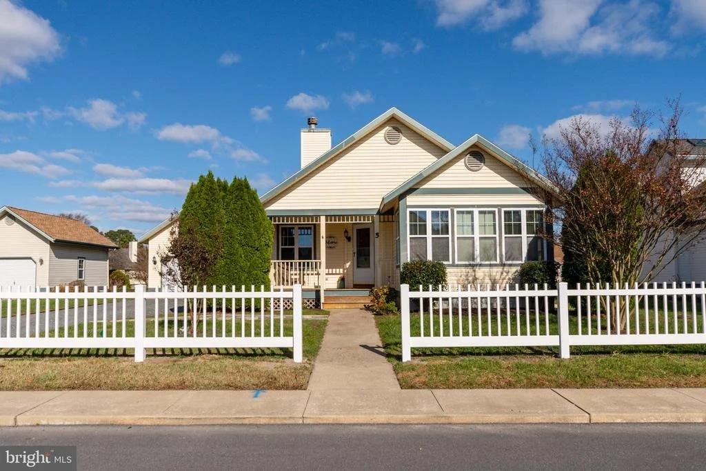 Photo of 5 CASEYS WAY