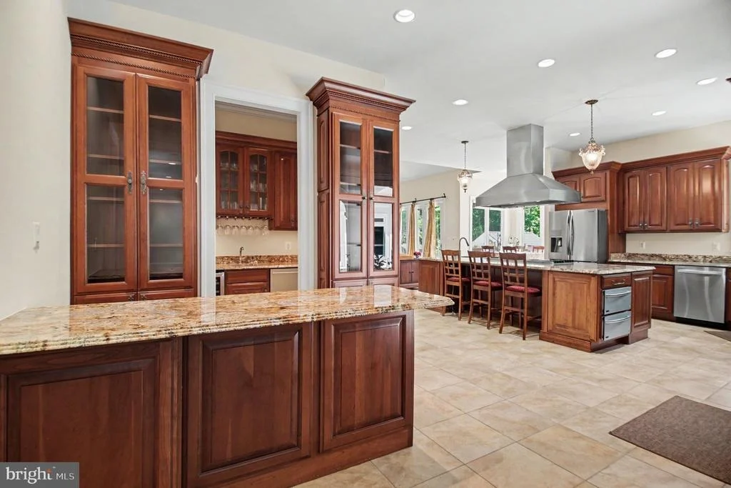 Photo of 5985 SAINT CATHERINES LANE
