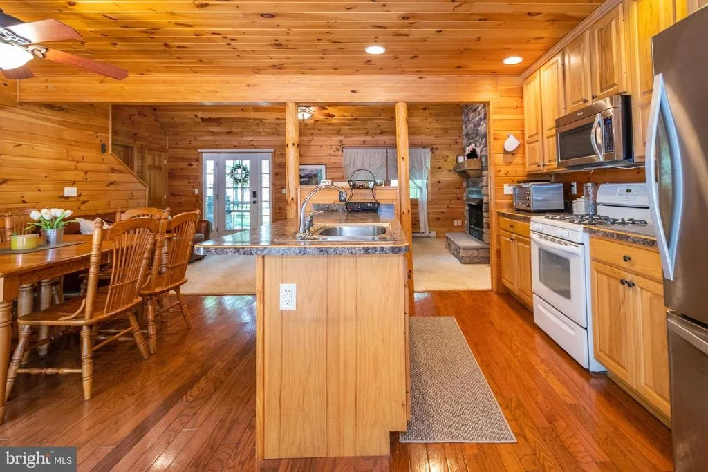 Photo of 302 OAK WAY ROAD