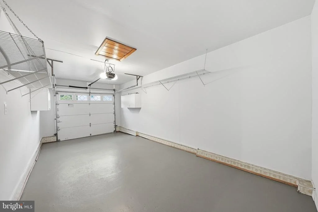 Photo of 10101 MADRONAWOOD DRIVE
