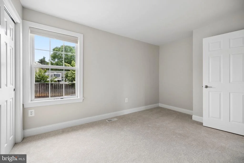 Photo of 5842 RIVERSIDE DRIVE