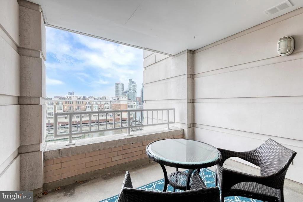 Photo of Unit 305 at 100 HARBORVIEW DRIVE