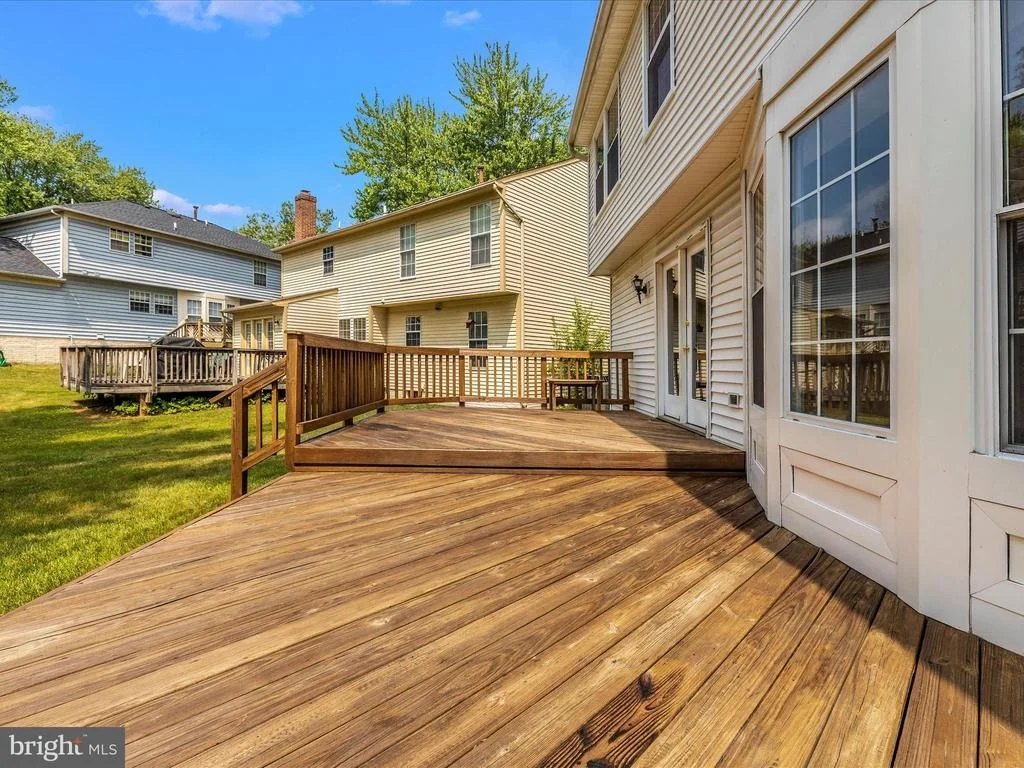 Photo of 112 BOOKHAM LANE