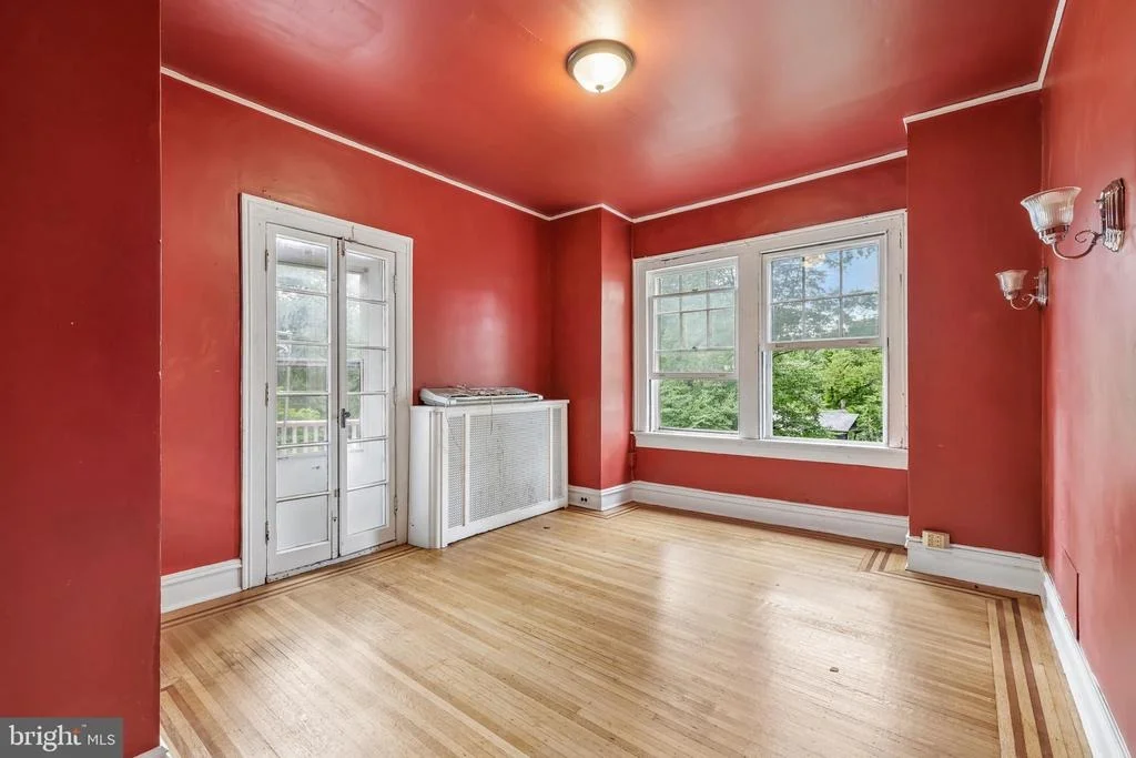 Photo of 2616 TALBOT ROAD