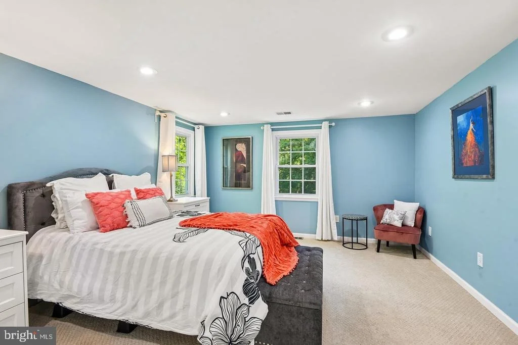 Photo of 8715 CRESTMONT LANE