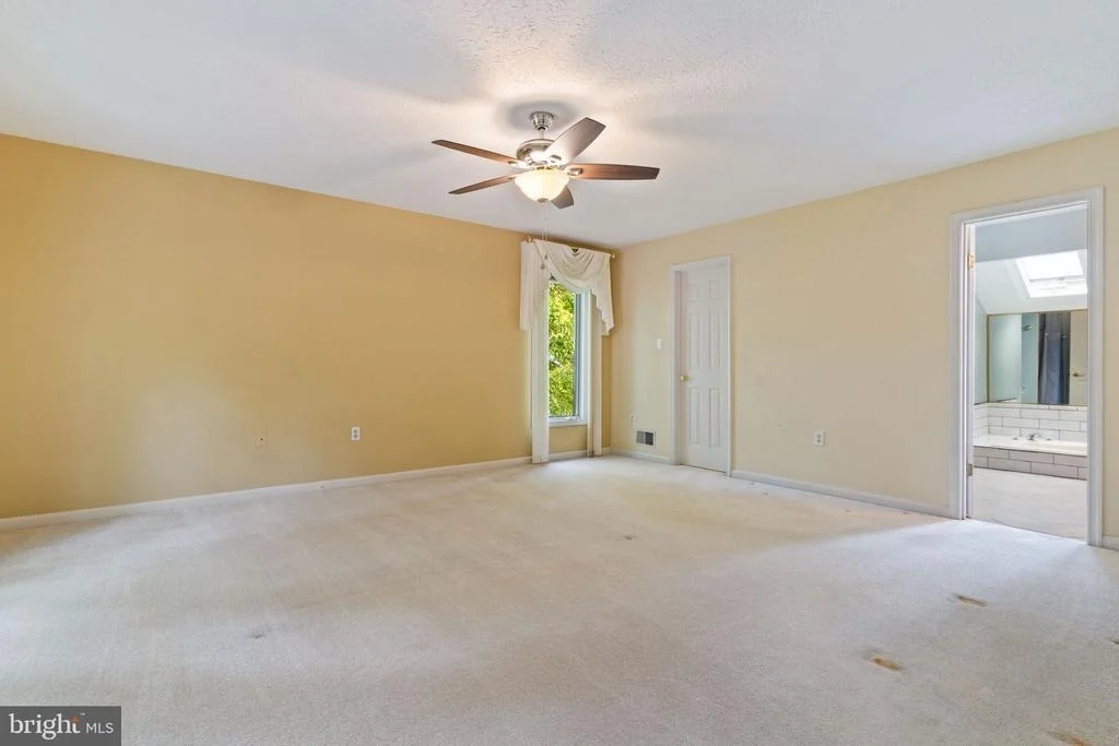 Photo of 100 ORIOLE LANE