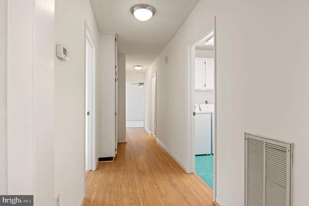 Photo of Unit 863E at 15301 PINE ORCHARD DRIVE