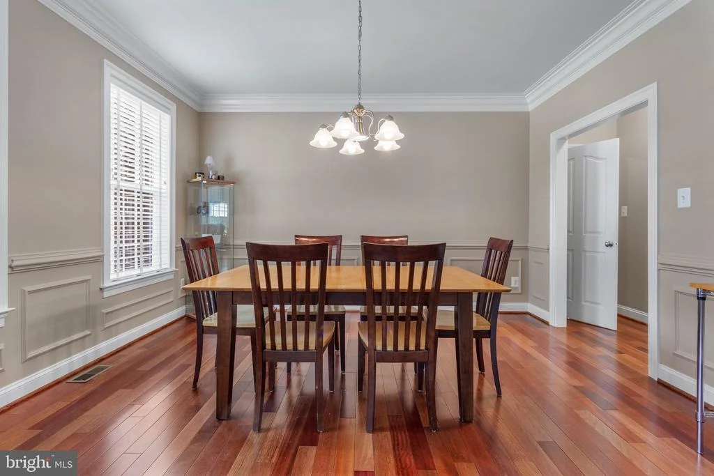 Photo of 3325 COX ROAD