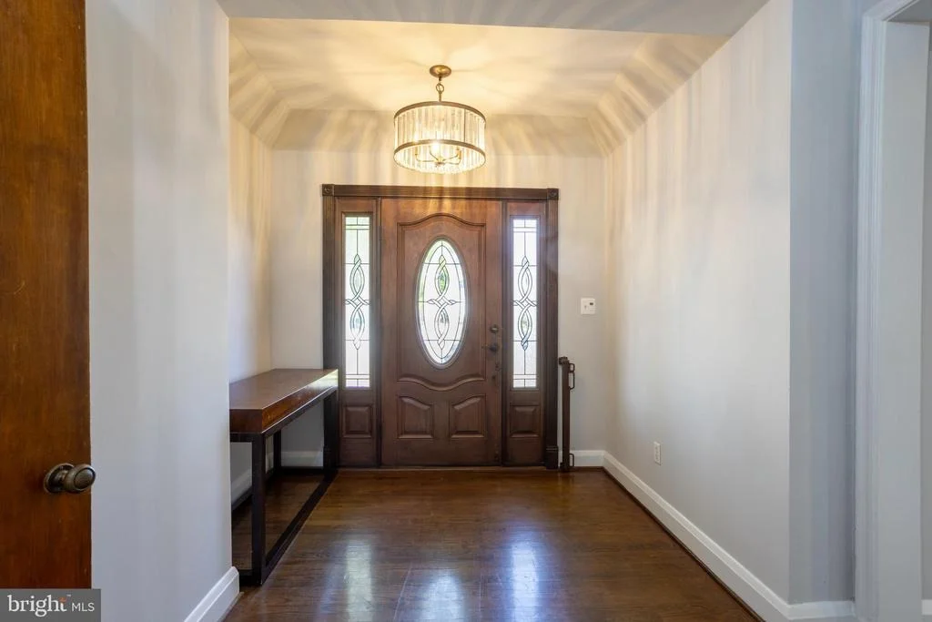 Photo of 3306 LABYRINTH ROAD