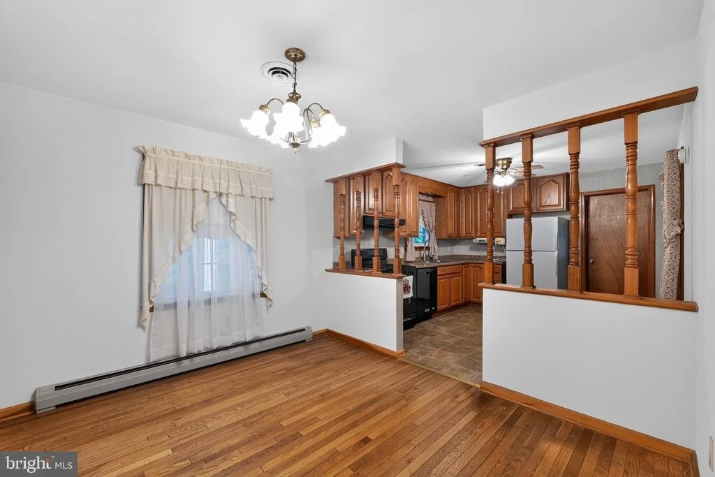 Photo of 9810 WOODSBORO ROAD