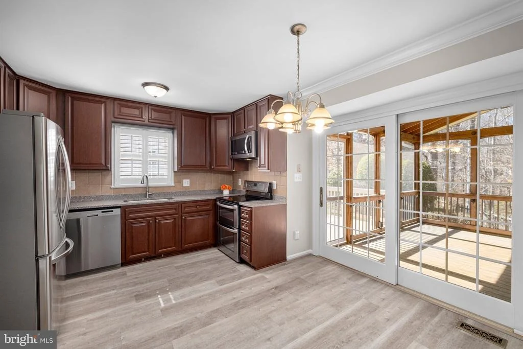 Photo of 6300 GLENBARD ROAD