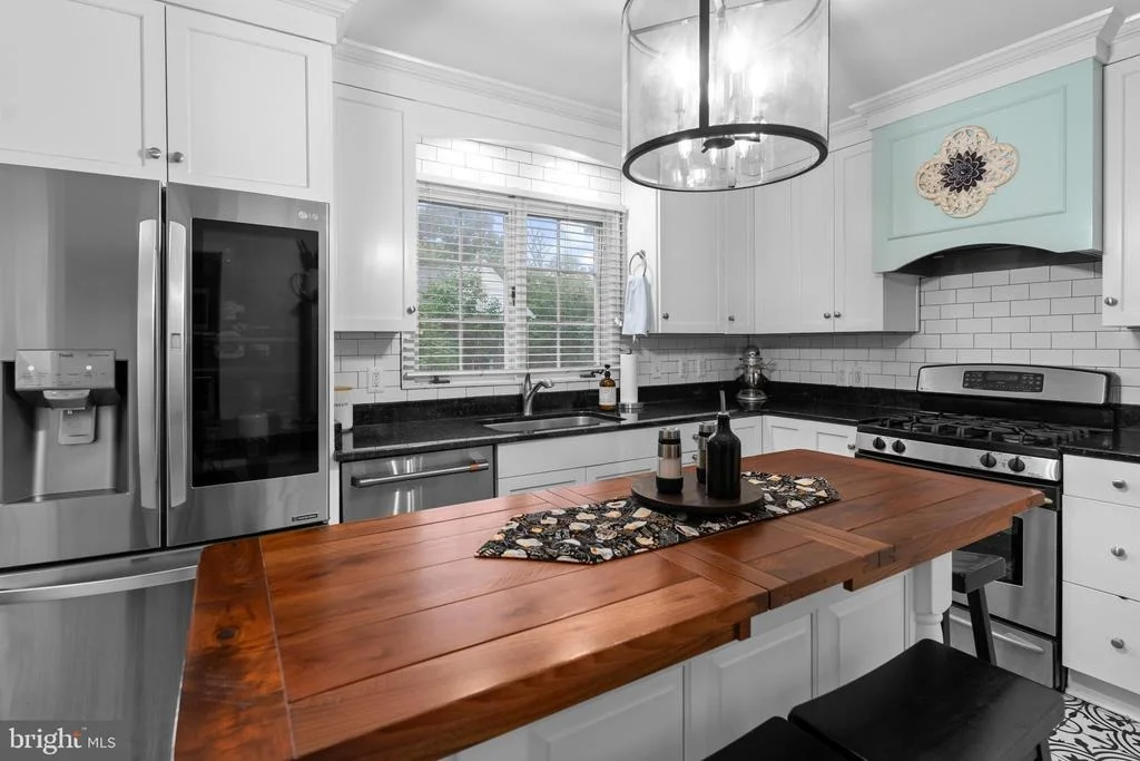 Photo of 1804 FAIRBANK ROAD