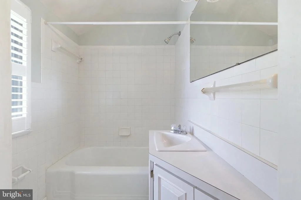 Photo of 10010 RAYNOR ROAD