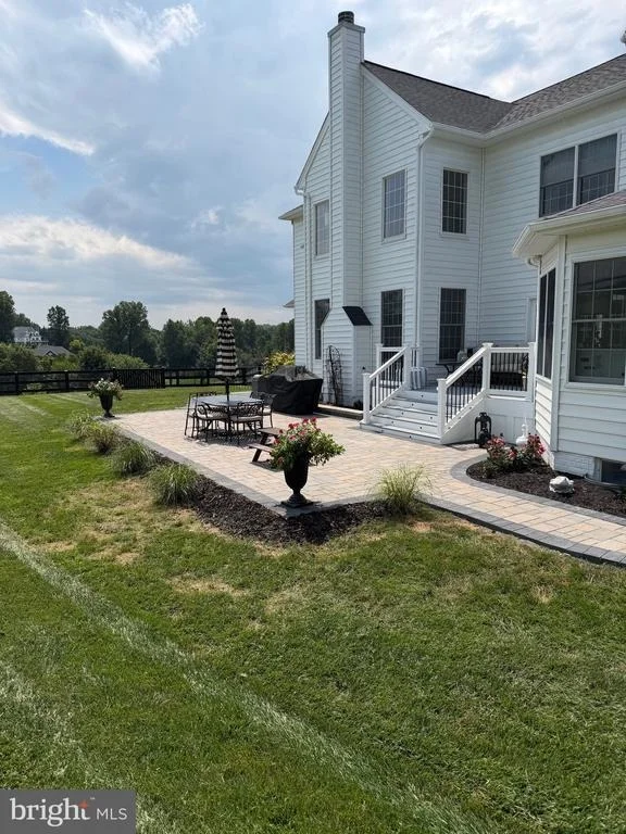 Photo of 15064 BARLOW DRIVE