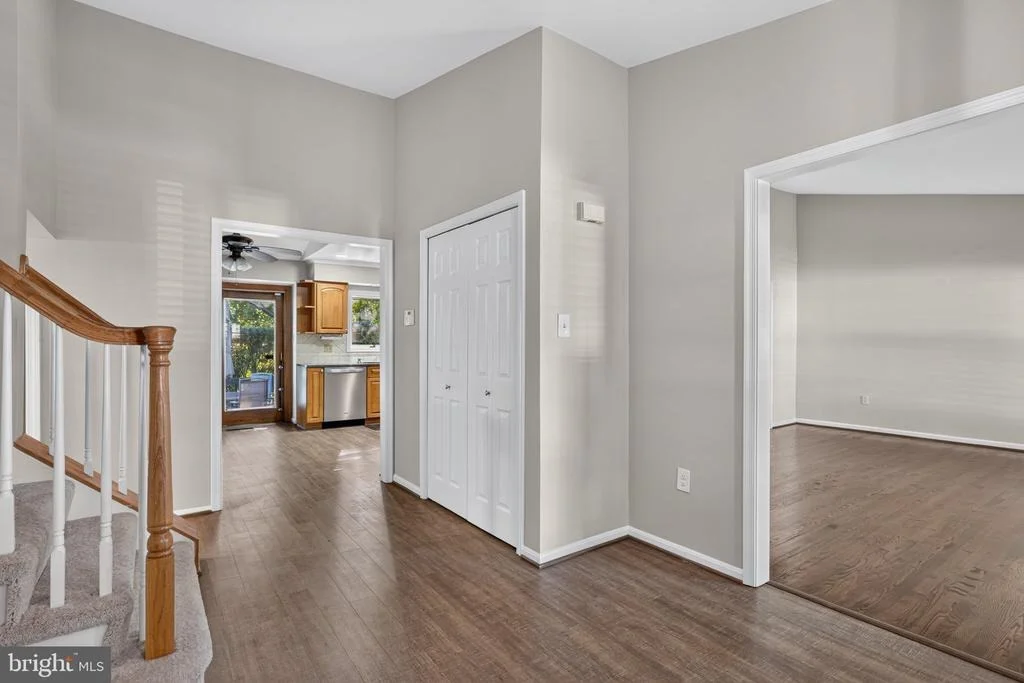 Photo of 7111 CARNATION COURT