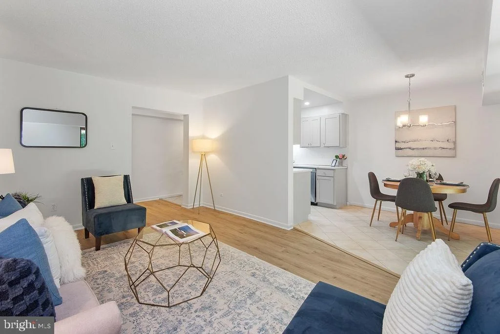 Photo of Unit 602B at 11600 STONEVIEW SQUARE