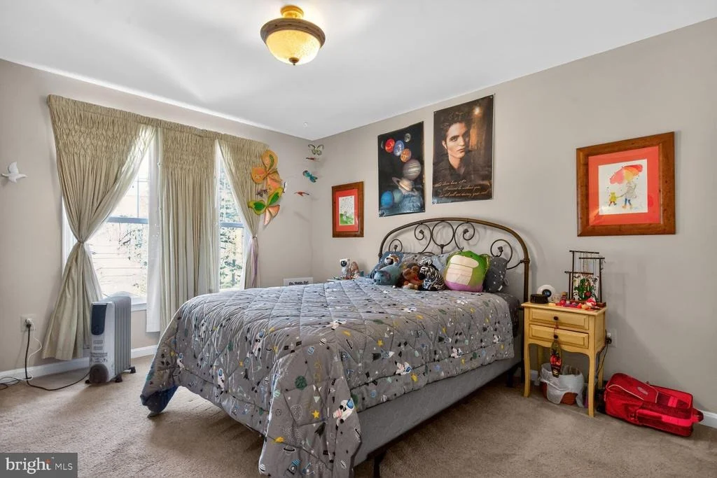 Photo of 2036 MAYFLOWER DRIVE
