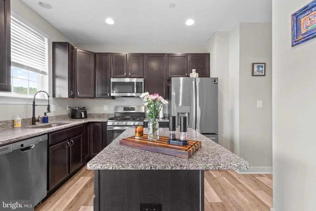 Photo of 145 REGULATOR DRIVE N