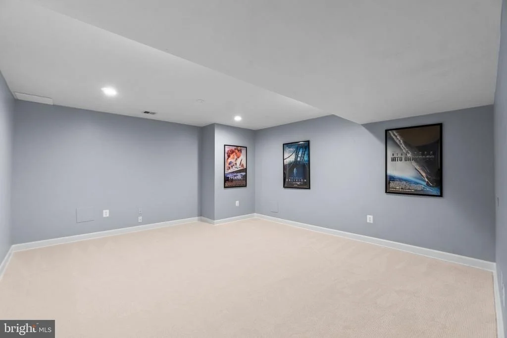 Photo of 9116 BOWLING GREEN DRIVE