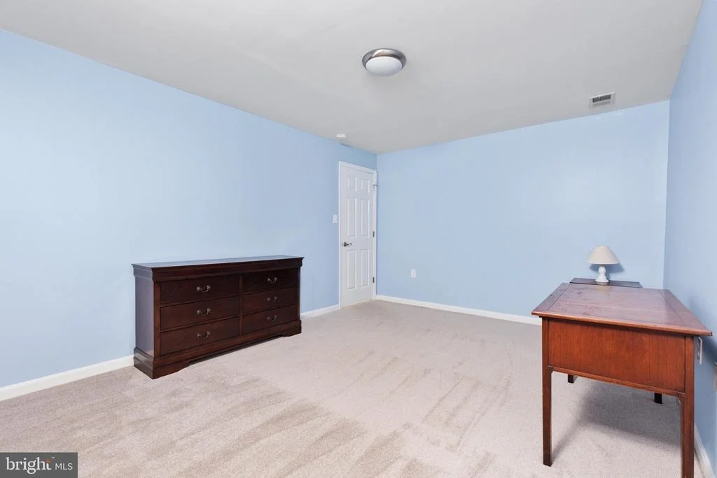 Photo of 922 WAYNE DRIVE