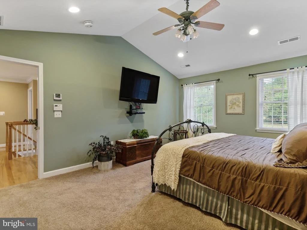 Photo of 8910 PRIMULA DRIVE